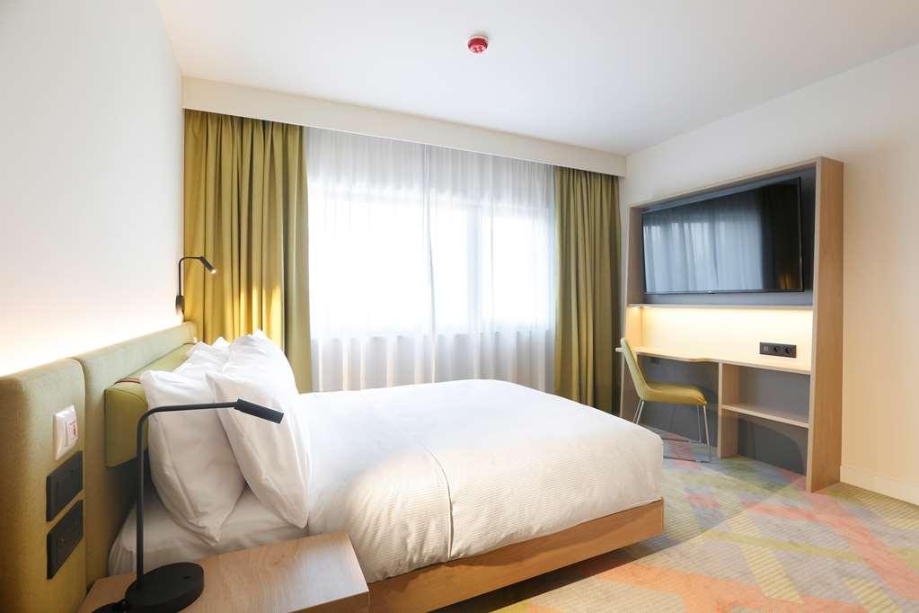 Hotel Hampton By Hilton Krakow Airport Balice Zimmer foto